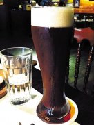 在德国黑啤中，有哪些品牌的酒好喝？性价比高又好喝的德国黑啤